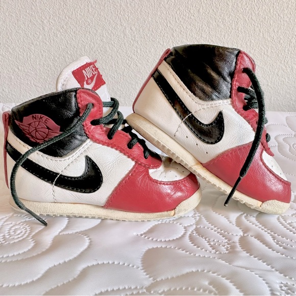 Vintage 1985 Nike Air Jordan High Original Chicago White Red